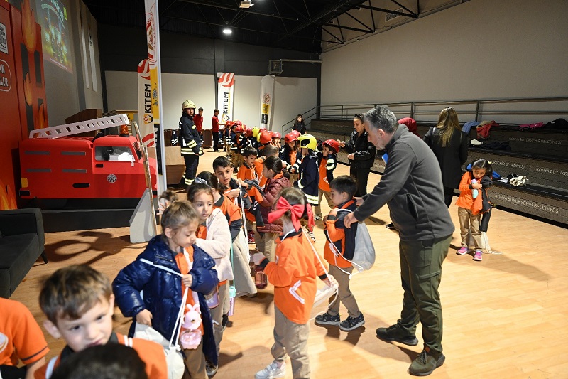 Öğrencilere afet bilinci kazandırılıyor