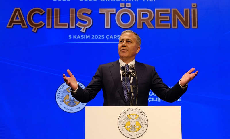 Bakan Yerlikaya Selçuk Üniversitesi'nde konuştu