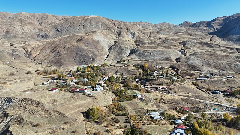 Bu köyde herkesin soyadı aynı