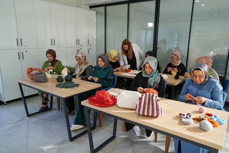 Özel anneler DOSD Meram'da sosyalleşiyor