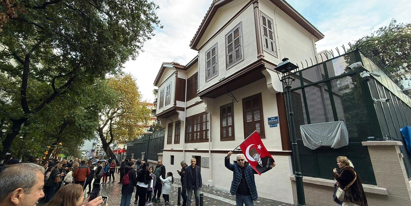 Atatürk Selanik'te doğduğu evde anıldı