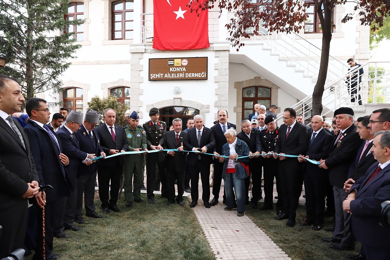 Dernek binası yenilendi