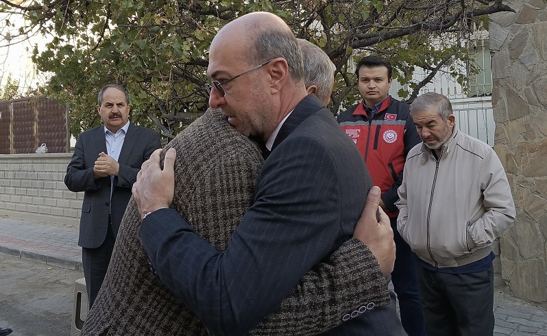 Pekyatırmacı'dan şehidin baba evine taziye ziyareti