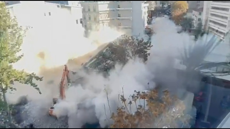 Ankara'da yıkım sırasında bina çöktü