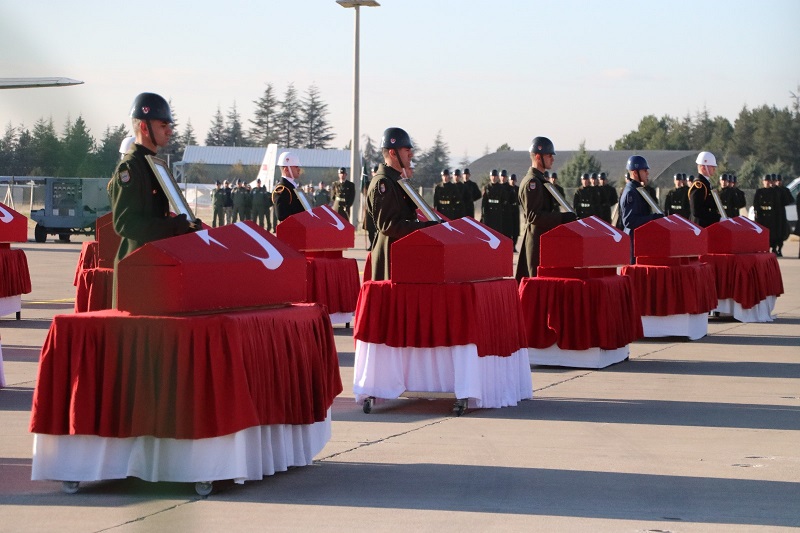 Şehitlerimiz memleketlerine uğurlandı