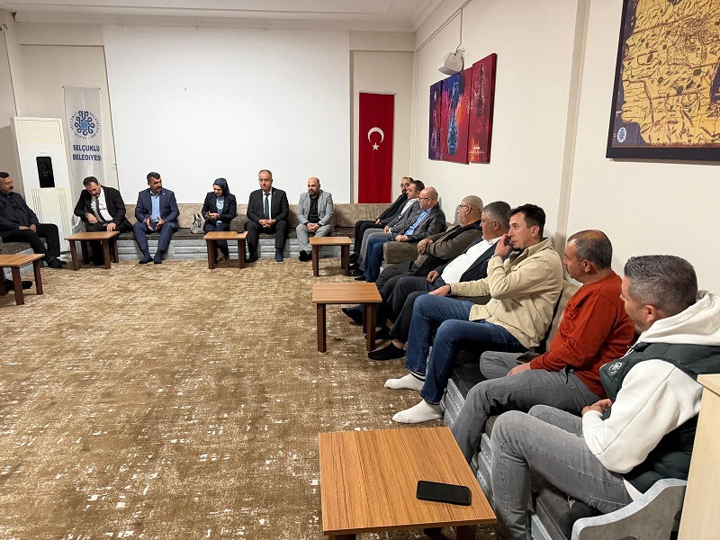 MHP Selçuklu'dan “Hayırlı Günler Komşum” ziyareti