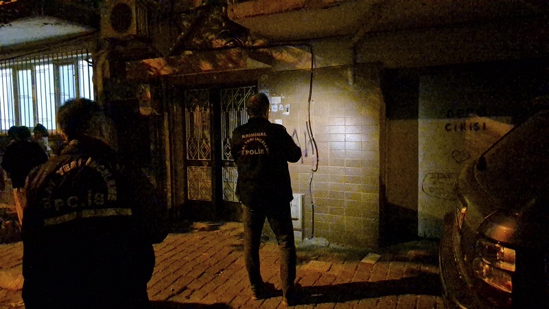 Sokakta oynarken akıma kapıldı