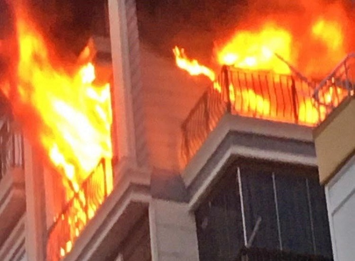 Anneanne ile teyzesini yakarak öldürmüştü