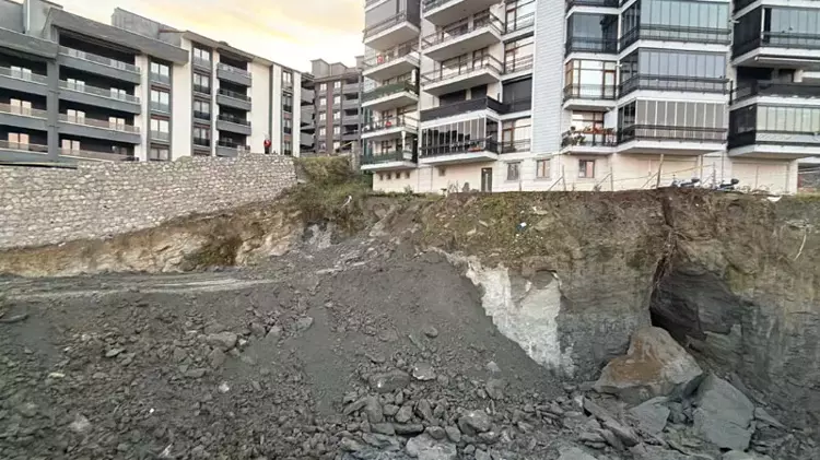 İnşaat alanında toprak kayması
