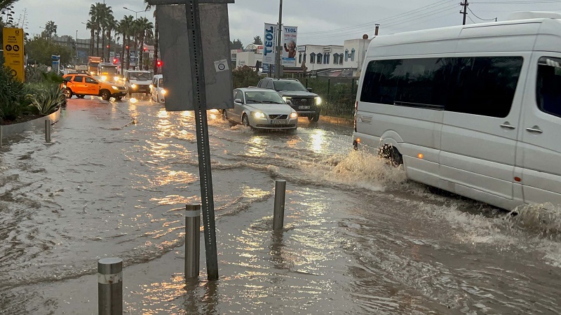 Bodrum'da sağanak etkili oldu