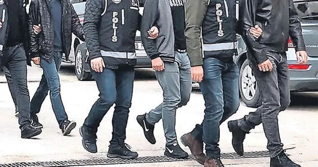 6 ilde FETÖ operasyonu