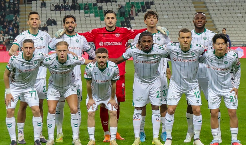 Konyaspor 3 puanla başladı
