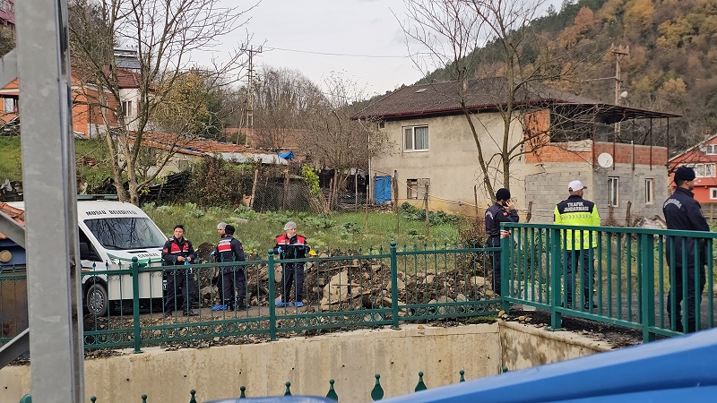 Boşanma aşamasındaki eşi ve kayınvalidesini öldürdü
