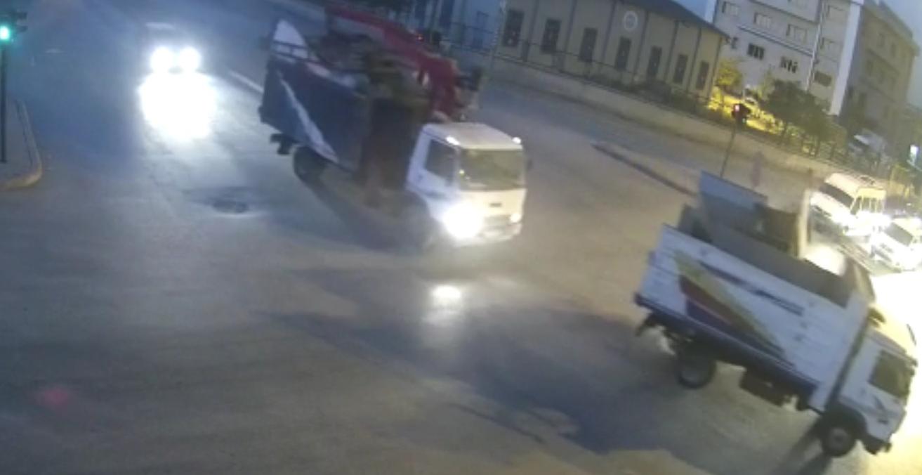 80 bin TL değerinde hurda malzemesi çaldılar!