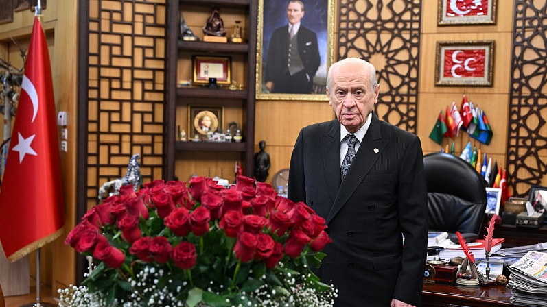 Erdoğan Bahçeli'nin yeni yılını ve yaşını kutladı