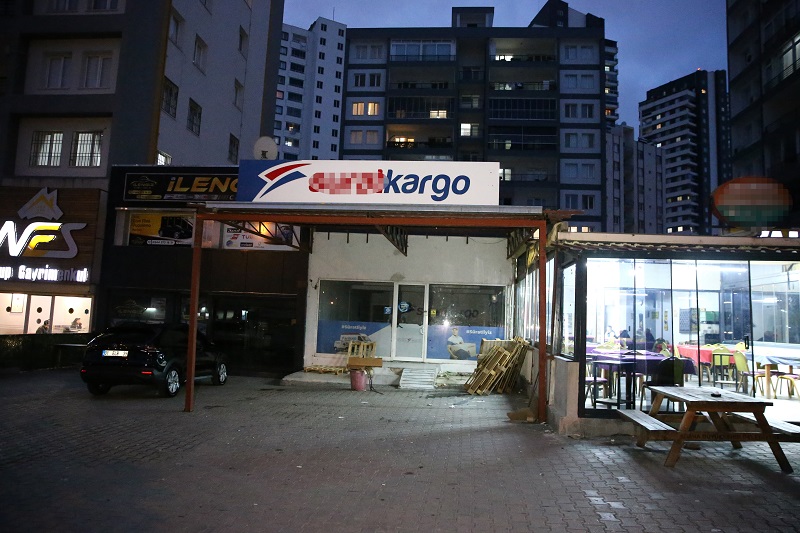Kargo firması şube müdürü öldürüldü