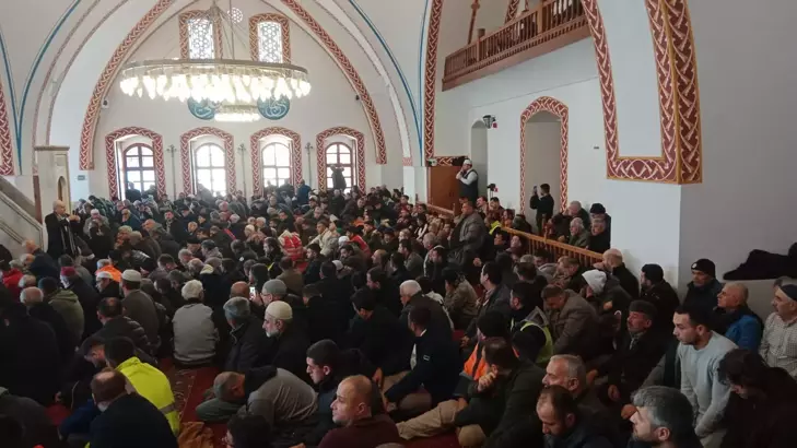 Habib-i Neccar Camisi'nde ilk cuma