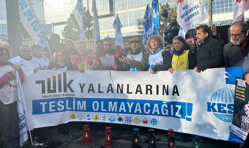 KESK'ten TÜİK önünde basın açıklaması