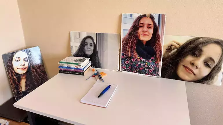 "Bir avuç toprağını, mezar taşını diliyoruz"