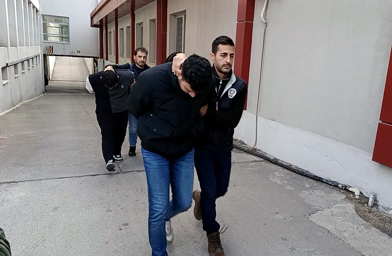 ‘Sazan sarmalı’ yöntemiyle dolandırıldı