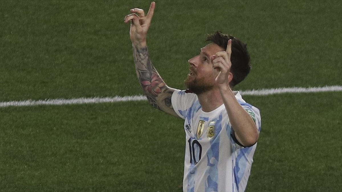 Messi Dünya Kupası rekorunun peşinde