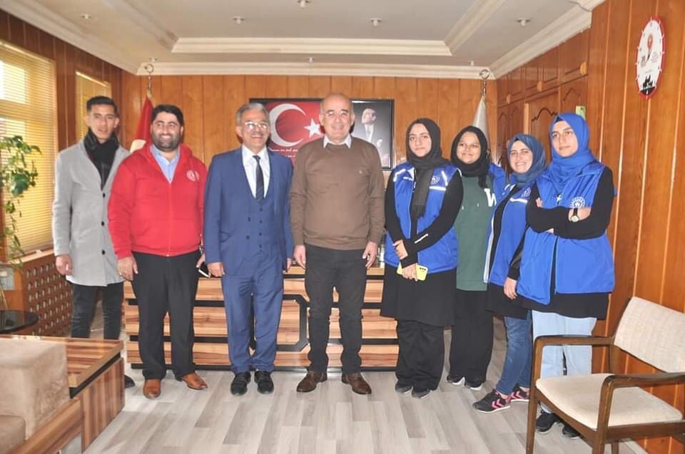 Başkan Koçak öğretmen ve öğrencileri makamında kabul etti