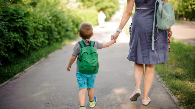 Çocuğu okula giden anneler dikkat!
