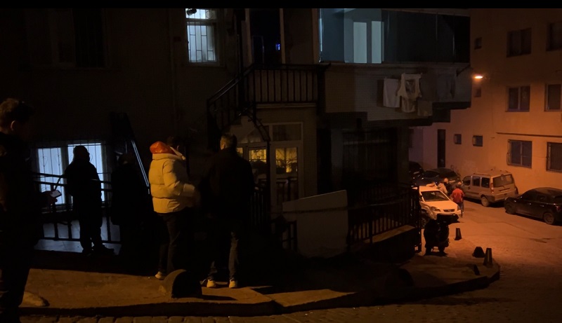 Evde tartıştığı oğlunu öldürüp intihar etti