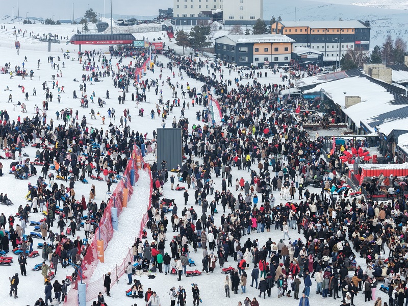 Erciyes 1,2 milyon ziyaretçi ağırladı