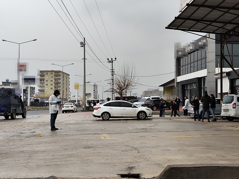 Kardeşler arasında silahlı alacak kavgası