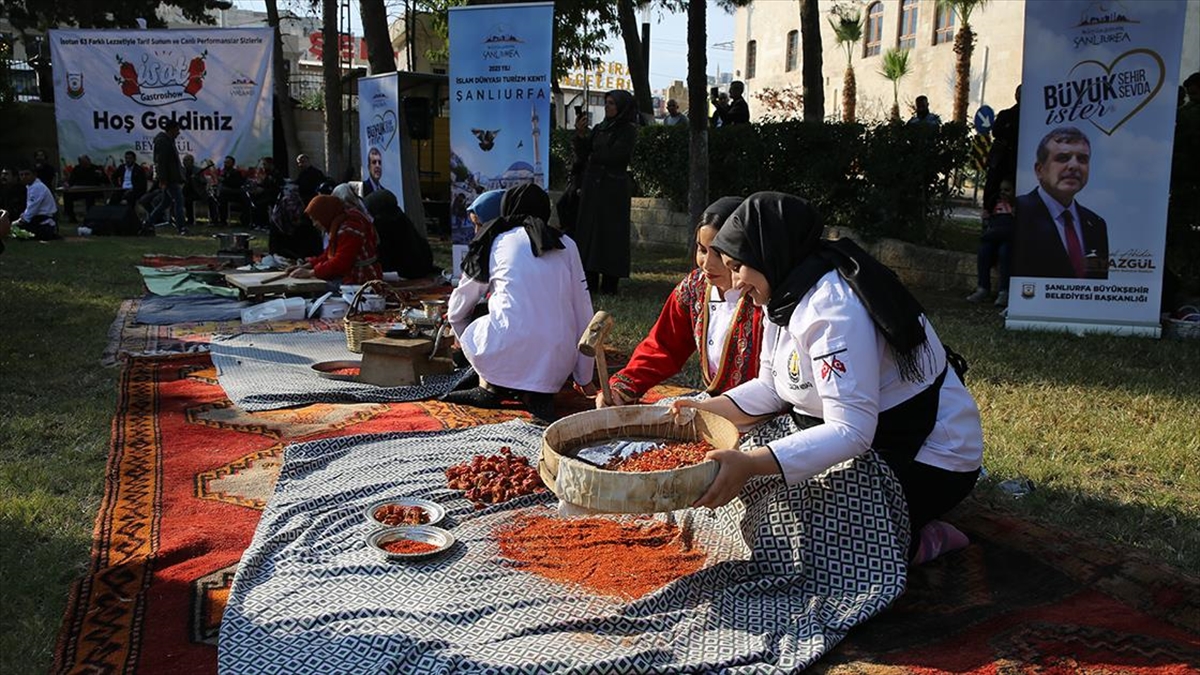 Urfalılar isottan şerbet yaptı