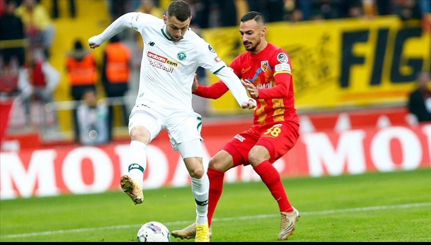 Konyaspor deplasmandan 3 puanla dönüyor