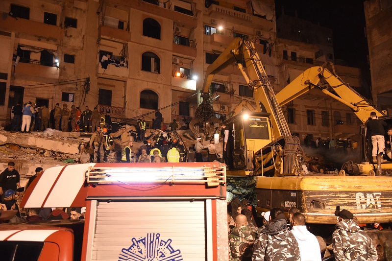 Lübnan'da bina çöktü: 14 ölü