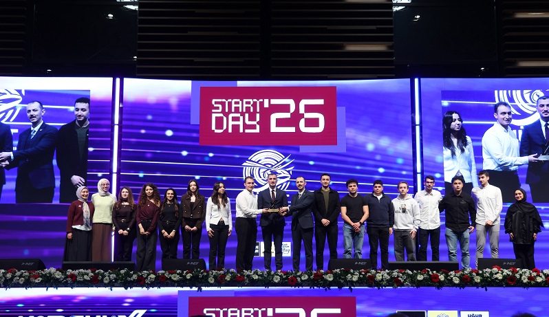 KAPSÜL takımları ödüllerini aldı