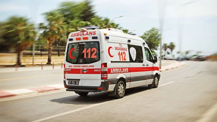Öğrenciler yangın tatbikatında dumandan etkilendi