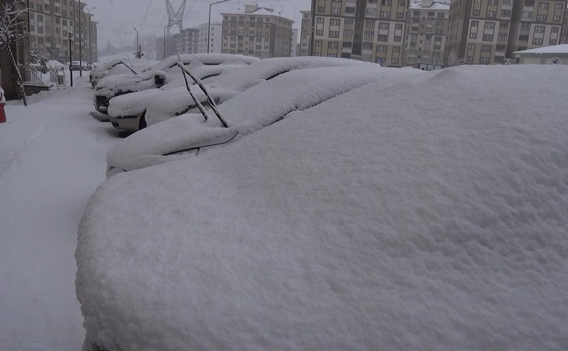 Erzurum kara gömüldü