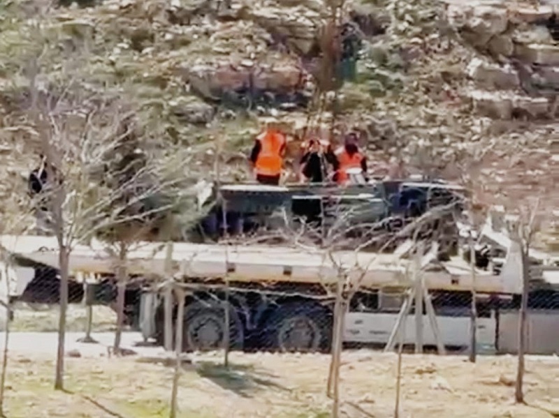 Mardin’de zırhlı polis aracı devrildi