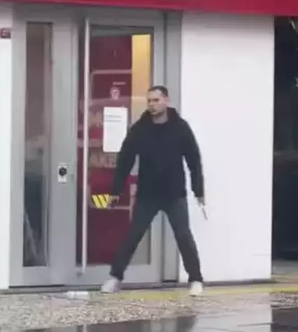 İstanbul'da silahlı banka soygunu girişimi