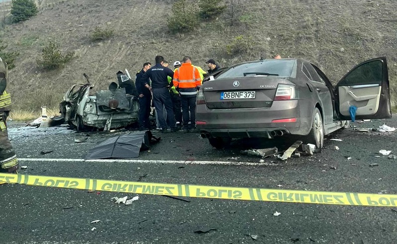 Ankara'da feci kaza: 5 ölü