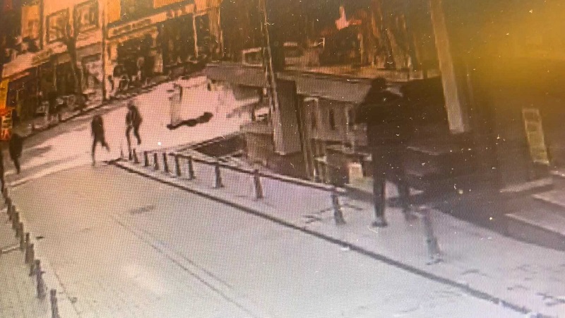 Silahlı saldırıya uğrayan kurye öldü