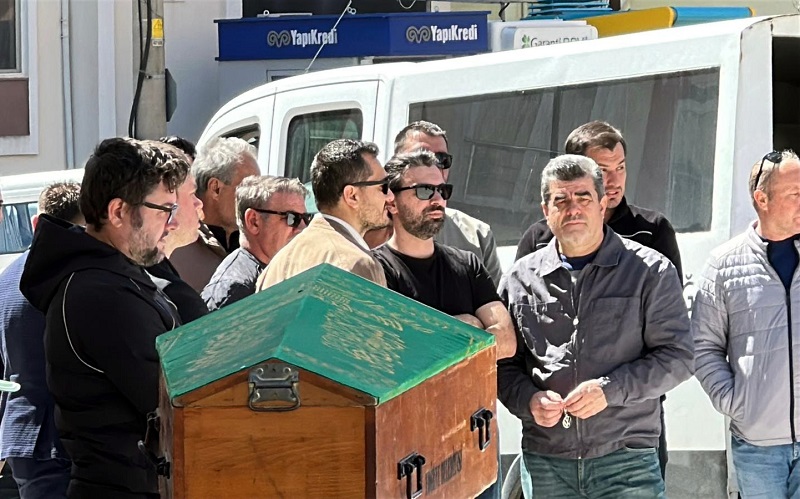 Apartmanın 5'inci katından düştü