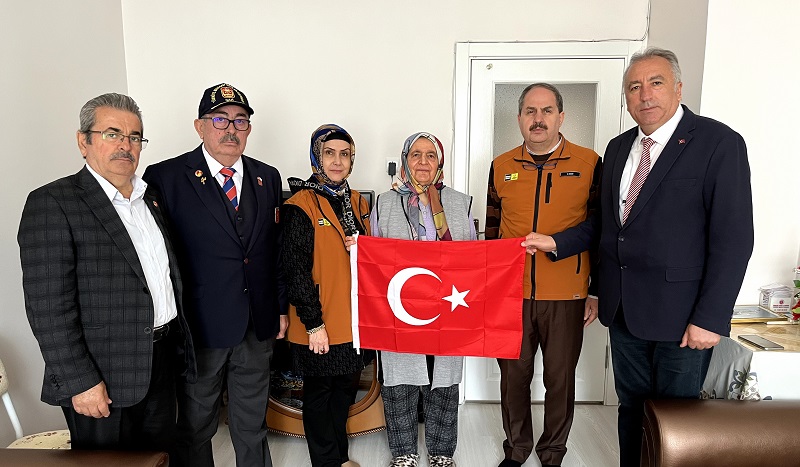 Şehit polislerin ailelerine vefa ziyaretleri