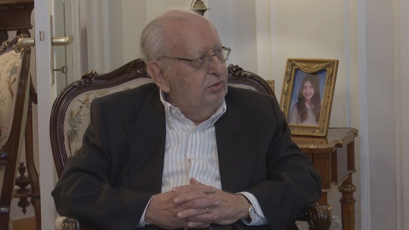 Hüsamettin Cindoruk hayatını kaybetti