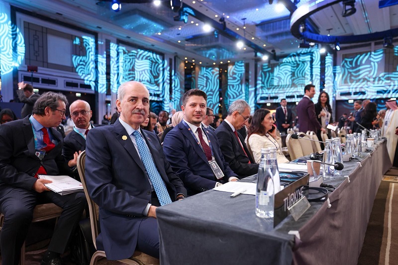 Özboyacı Gazze'de yaşanan insanlık dramına dikkat çekti