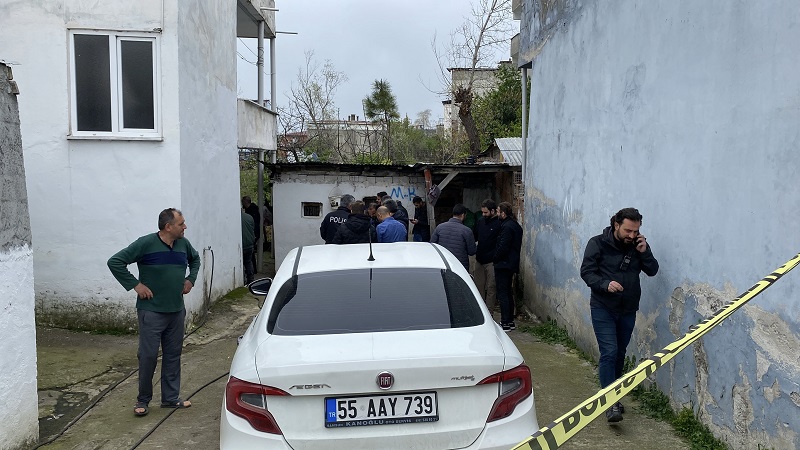 Annesini tüfekle öldürüp intihar etti