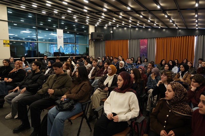 Gönüllü öğrenciler maratona hazır