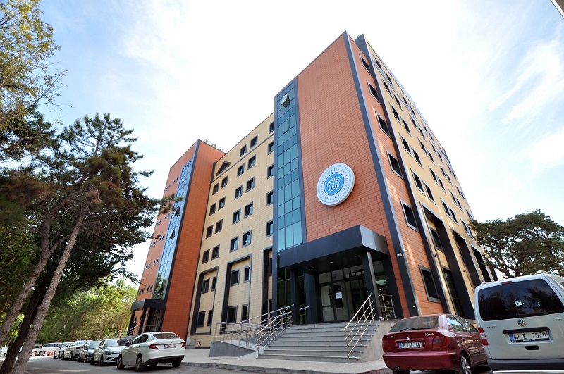 NEÜ'den uluslararası başarı