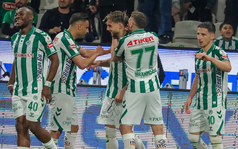 İlhan Palut: "Ligde güvenli yerdeyiz"