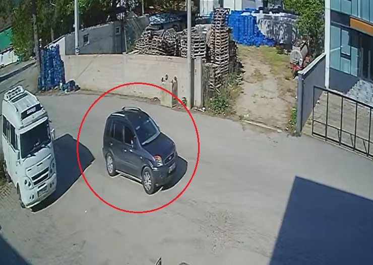 İcra takibi başlatan avukatı öldürdü