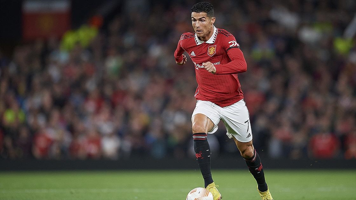 Ronaldo Instagram'da 500 milyon takipçiye ulaşan ilk kişi 